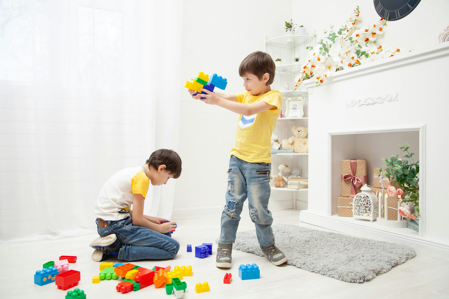 KIDS TOYS AND GAMES